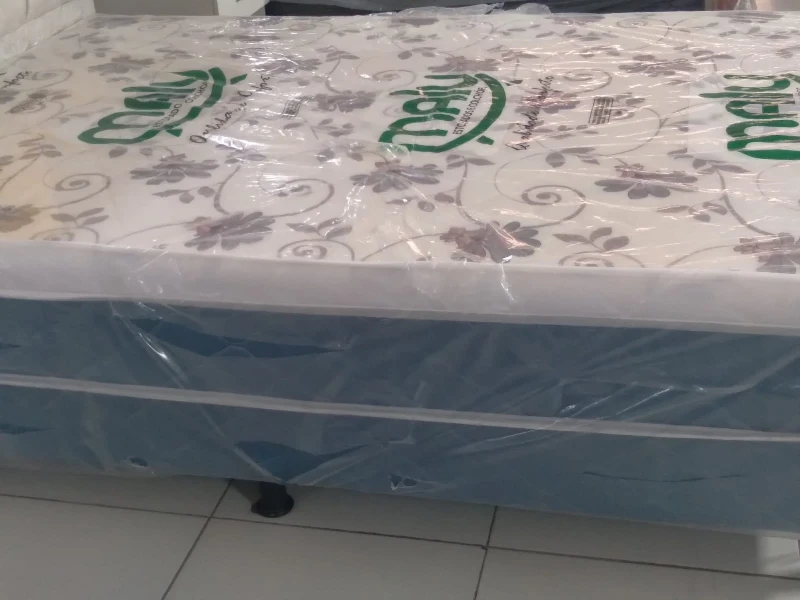 Cama Box Passion - Malu Estofados 138x188x40